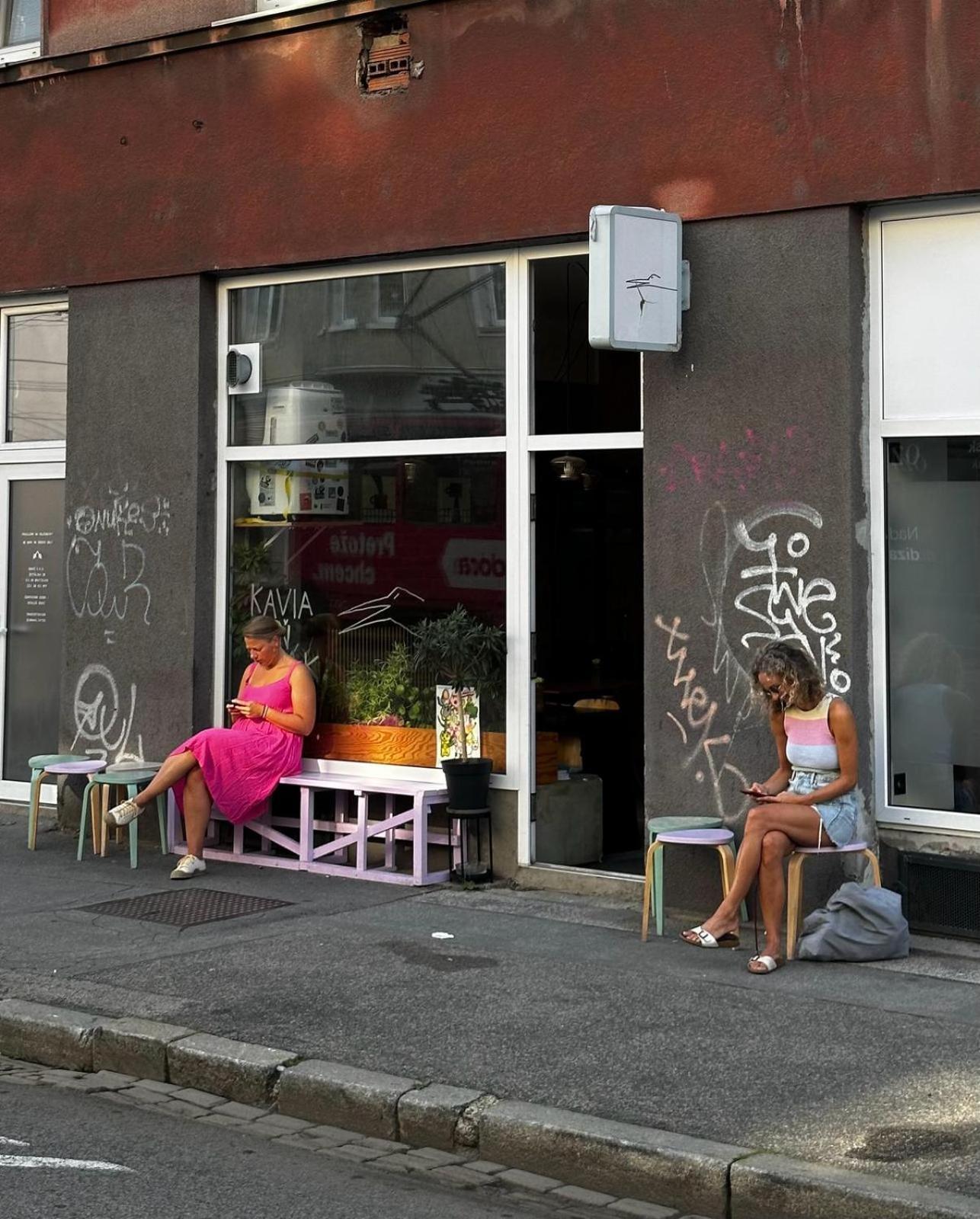 Urban Zenhouse No.2 - Breakfast Included Apartment Bratislava Exterior photo