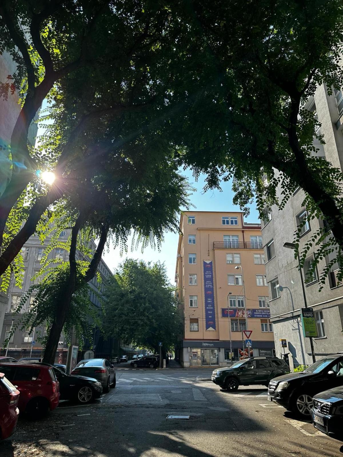 Urban Zenhouse No.2 - Breakfast Included Apartment Bratislava Exterior photo