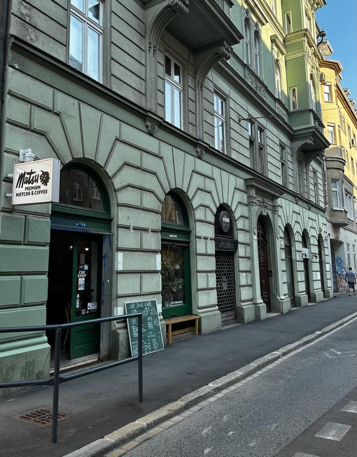 Urban Zenhouse No.2 - Breakfast Included Apartment Bratislava Exterior photo