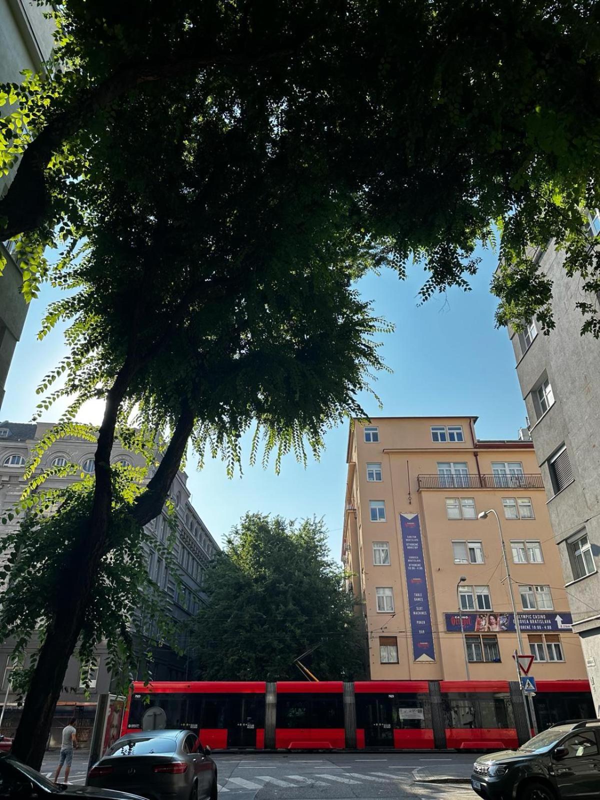 Urban Zenhouse No.2 - Breakfast Included Apartment Bratislava Exterior photo