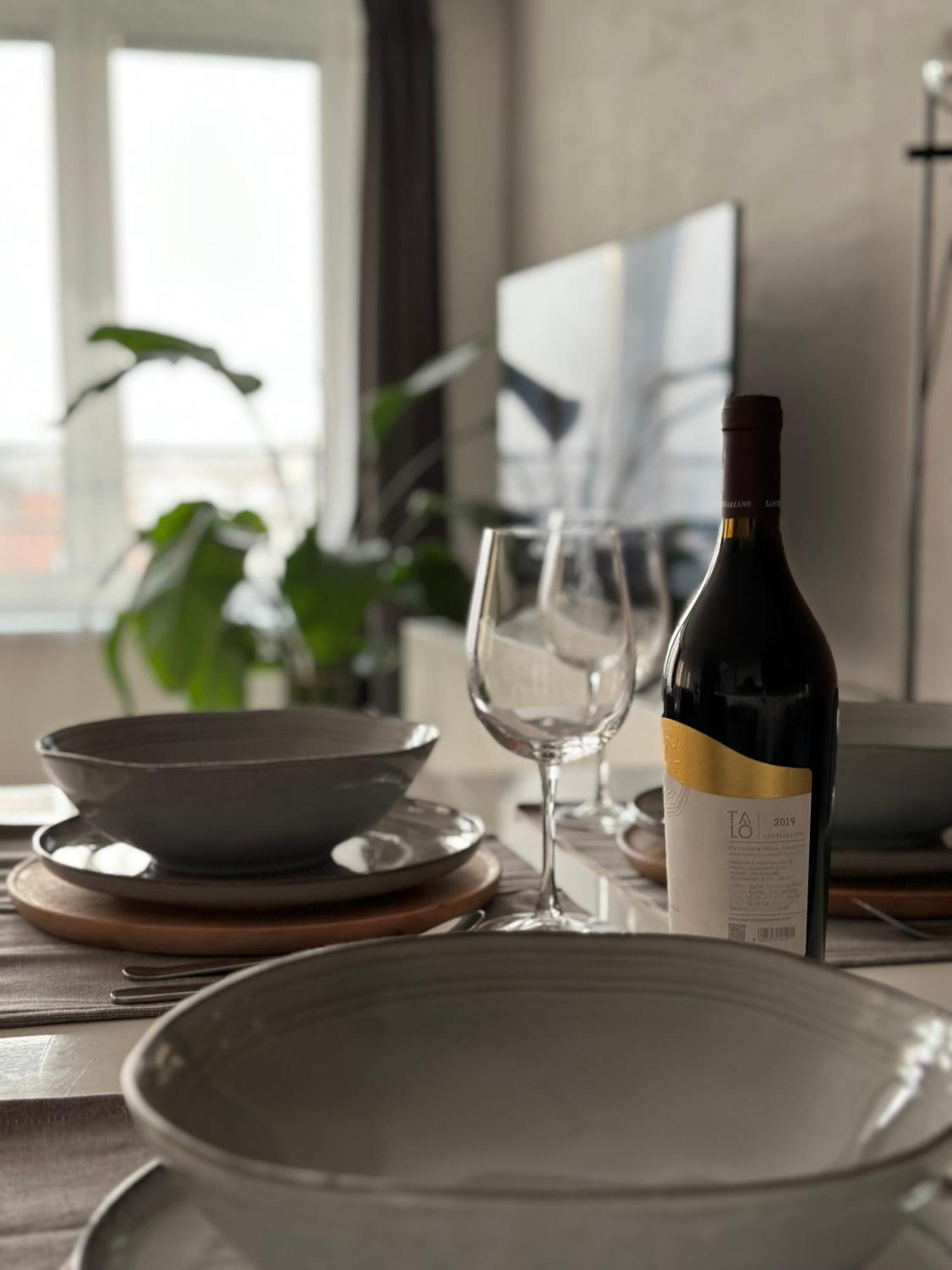 Urban Zenhouse No.2 - Breakfast Included Apartment Bratislava Exterior photo
