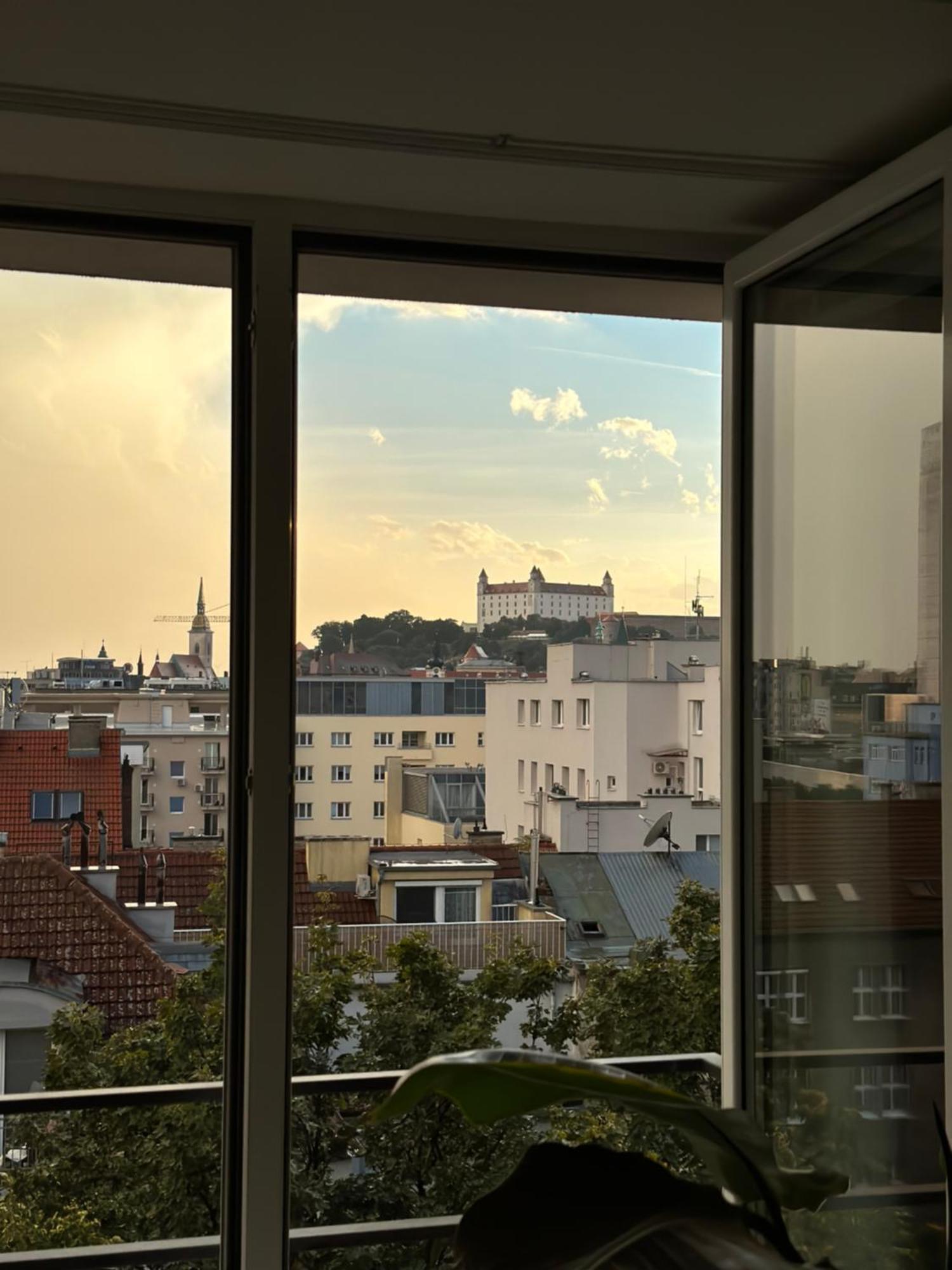 Urban Zenhouse No.2 - Breakfast Included Apartment Bratislava Exterior photo