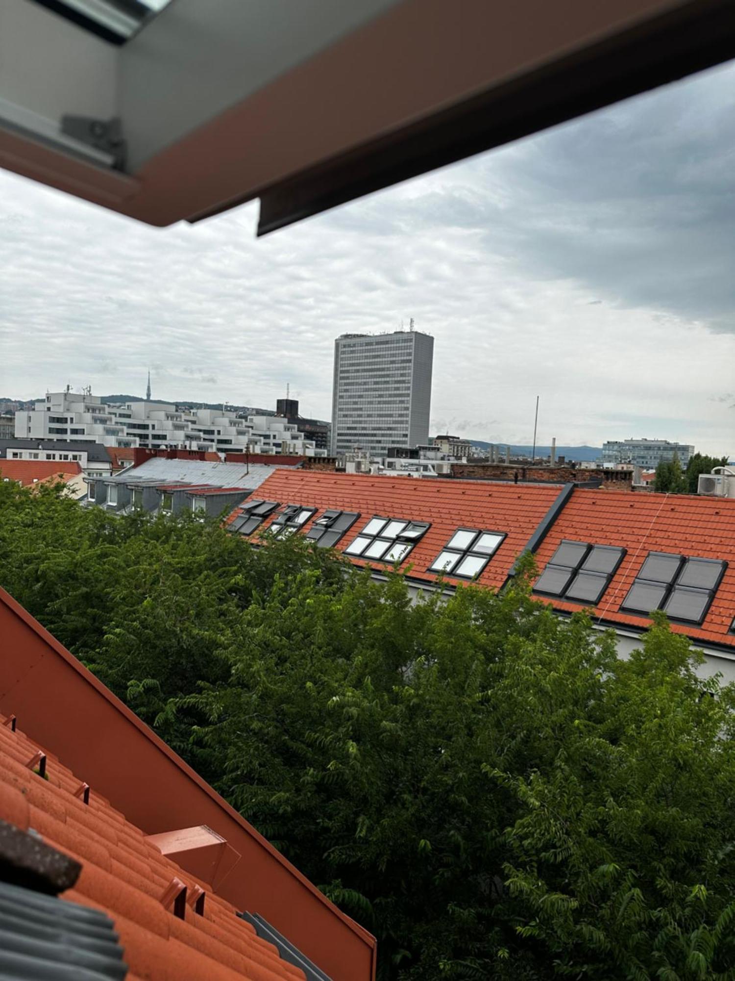 Urban Zenhouse No.2 - Breakfast Included Apartment Bratislava Exterior photo