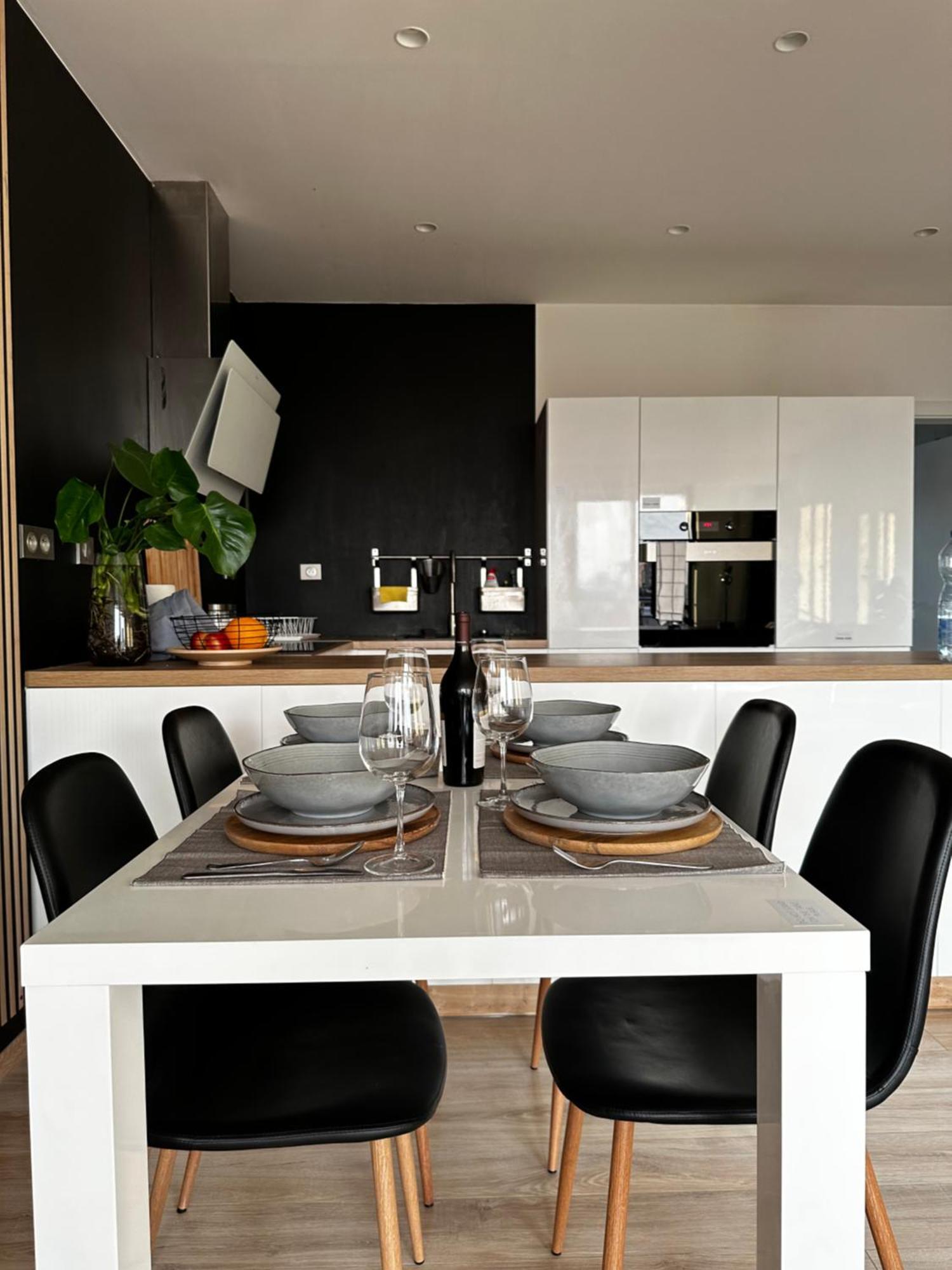 Urban Zenhouse No.2 - Breakfast Included Apartment Bratislava Exterior photo