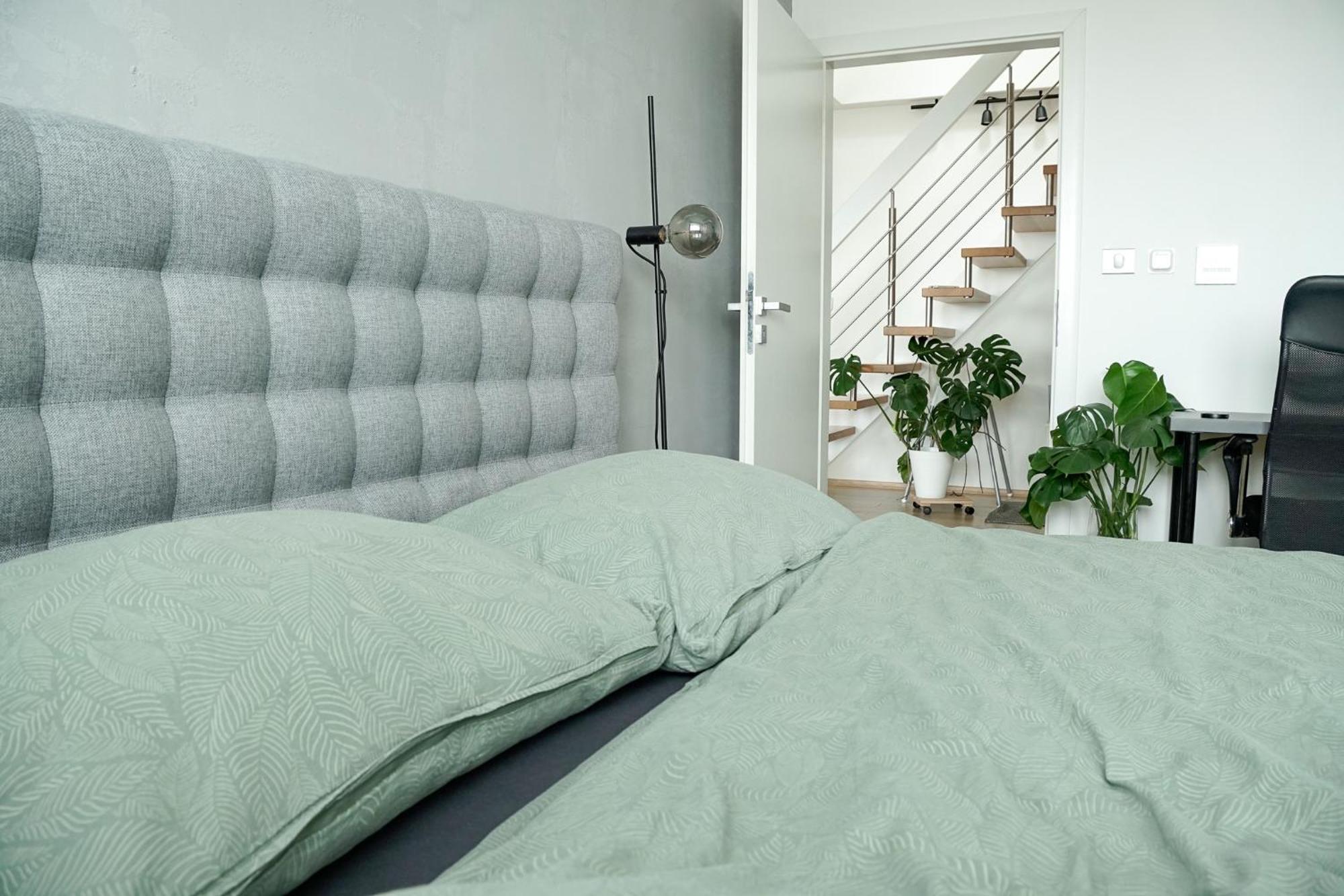 Urban Zenhouse No.2 - Breakfast Included Apartment Bratislava Exterior photo